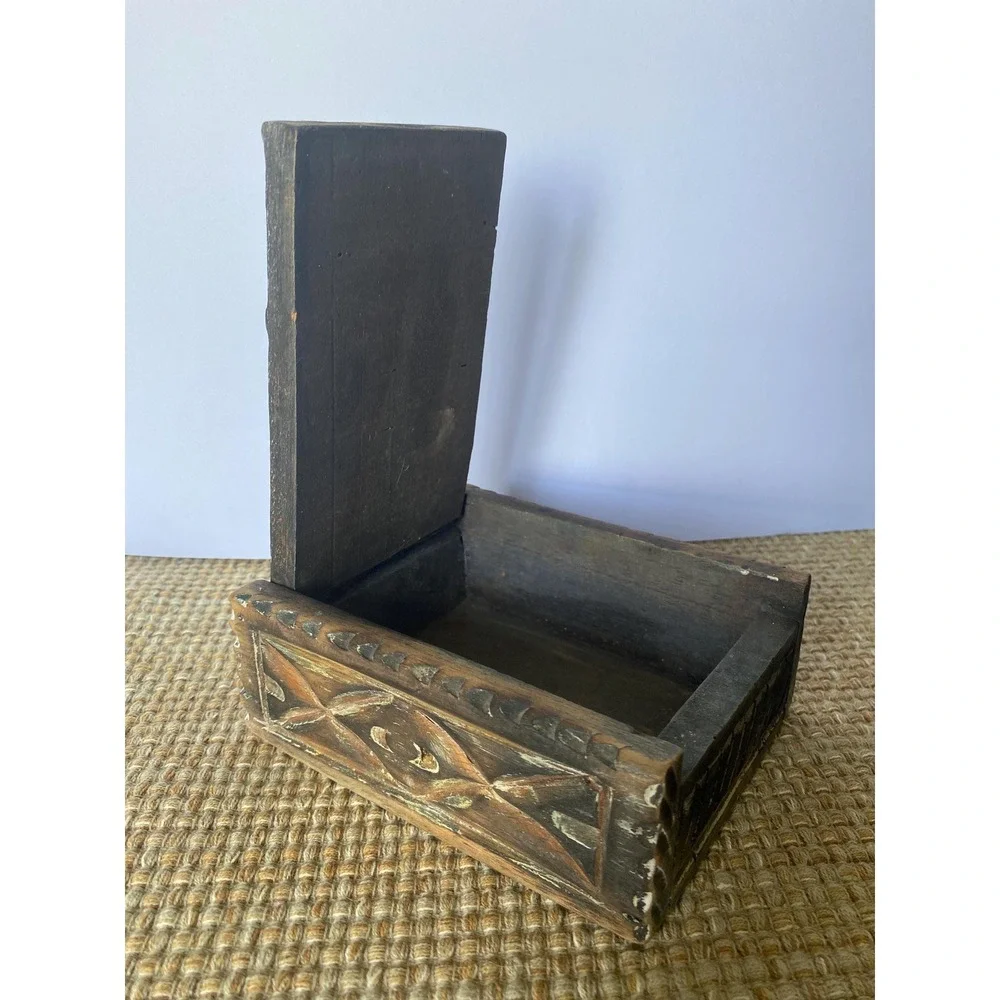 Vintage‎ Hand Carved Wooden Parrot Trinket Box Tropical Folk Art Sliding Lid 6in